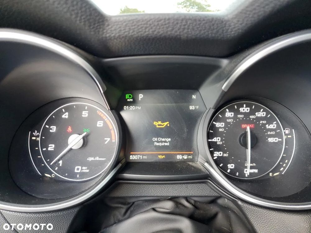Alfa Romeo Stelvio 2.0 Turbo 16V AT8-Q4 Ti - 7
