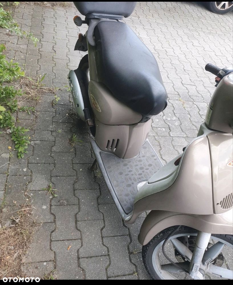 Aprilia scarabeo 50 na części - 4
