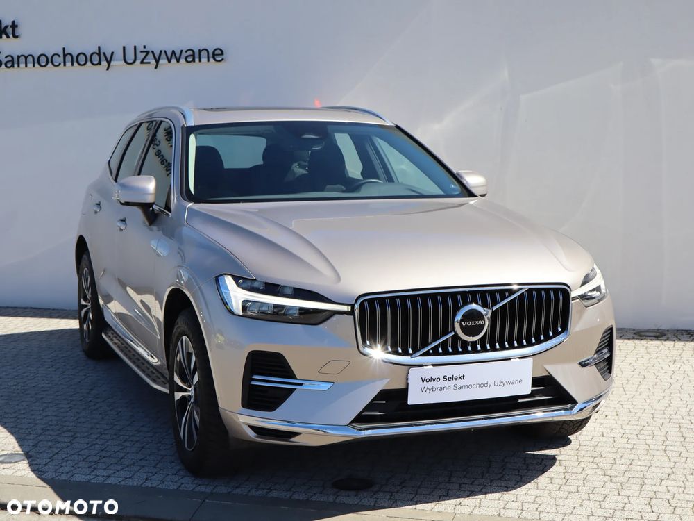 Volvo XC 60 T6 Plug-In Hybrid AWD Core - 9
