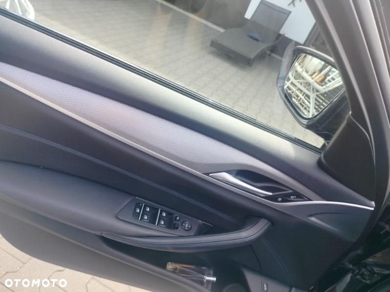BMW Seria 5 520d M Sport Edition - 17