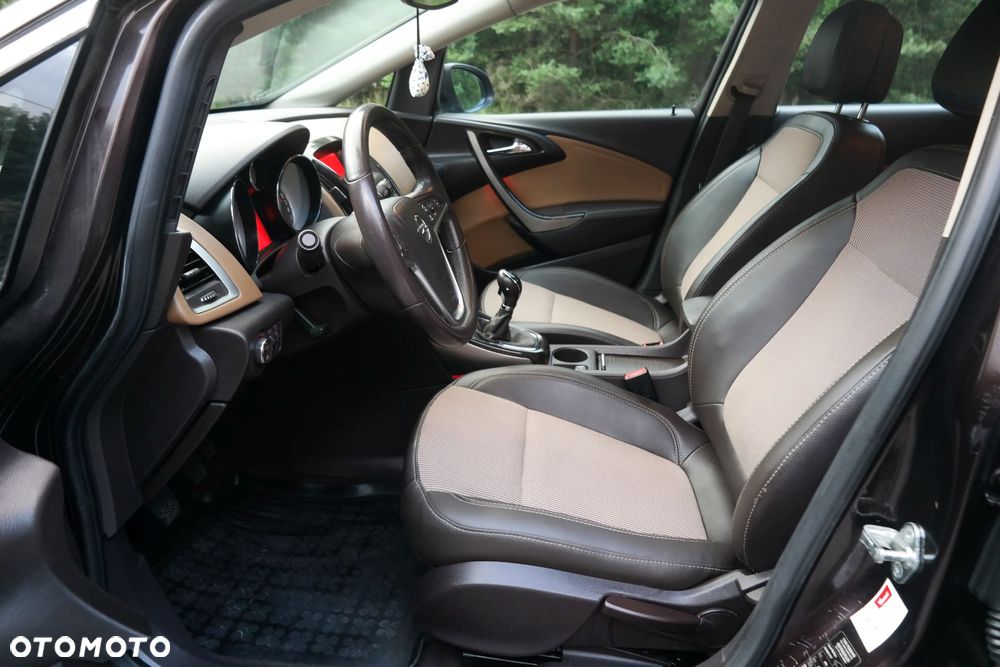 Opel Astra 1.6 Enjoy - 10