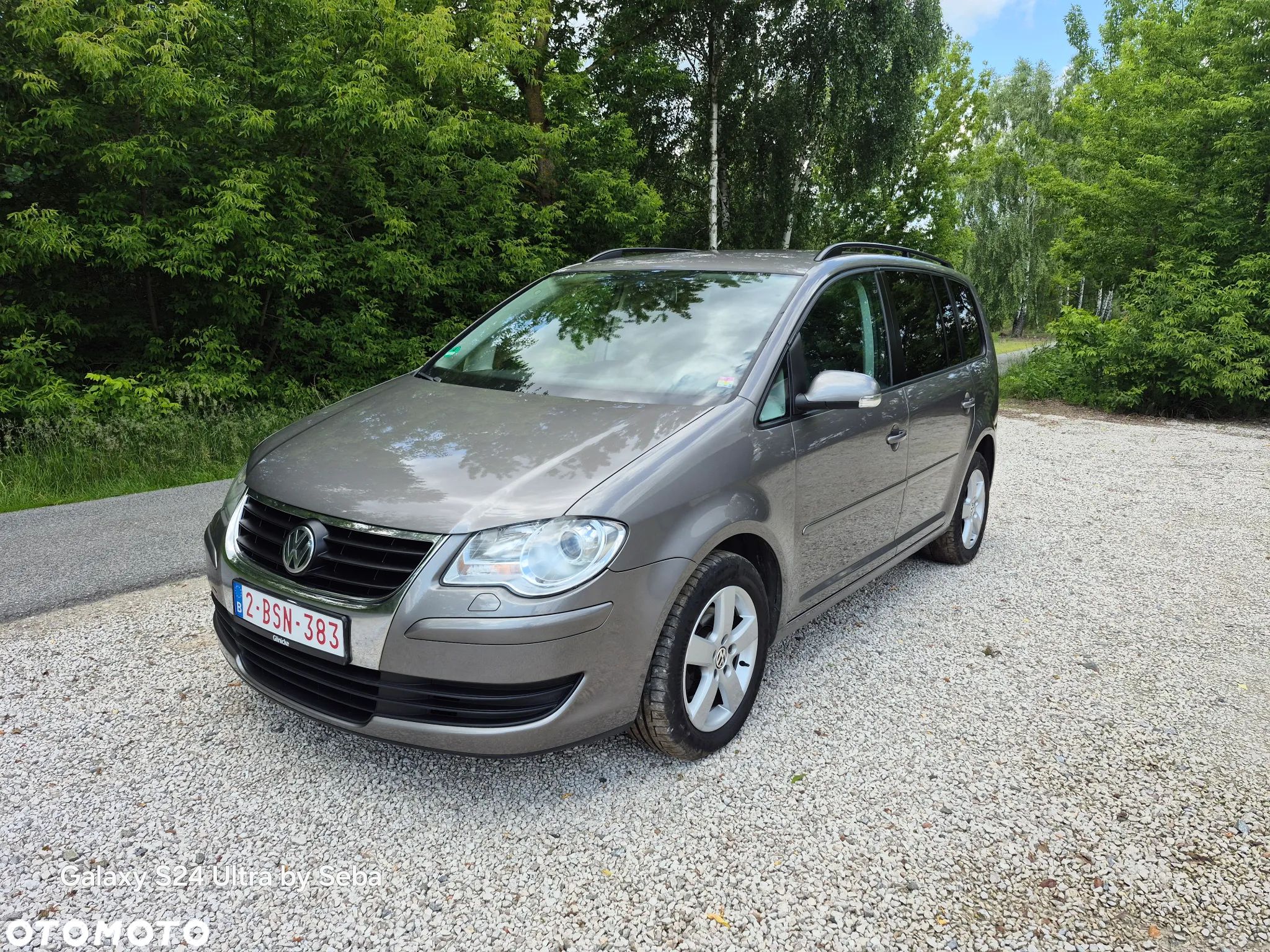 Volkswagen Touran 2.0 TDI Highline - 1