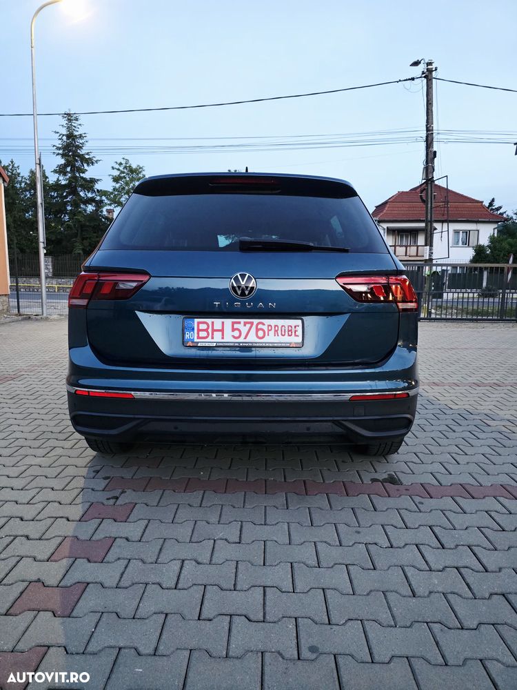 Volkswagen Tiguan - 9