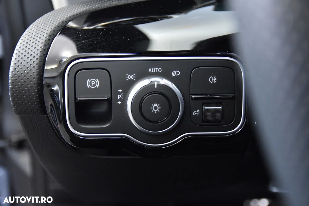 Mercedes-Benz CLA 250 - 16