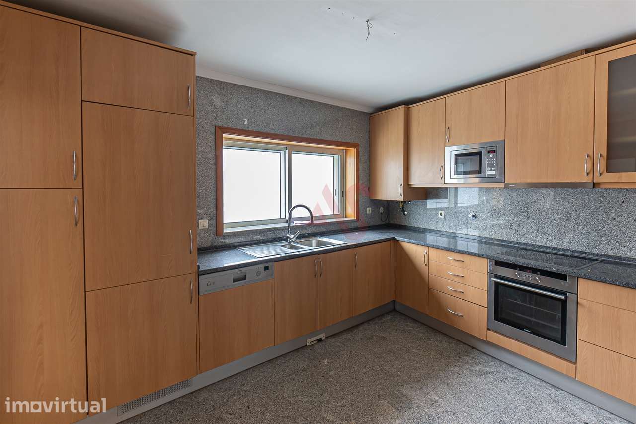 Moradia T3 de LUXO a poucos minutos do Centro de Matosinhos – Espaço, - Grande imagem: 3/41