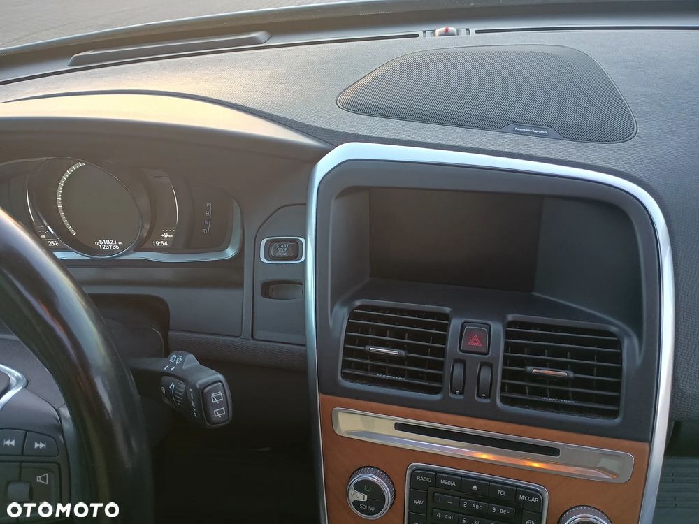Volvo XC 60 - 32