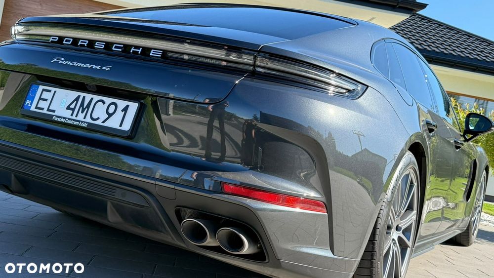 Porsche Panamera 4 - 6