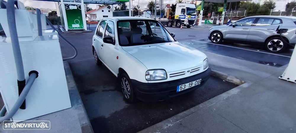 Nissan Micra 1.0 L - 2