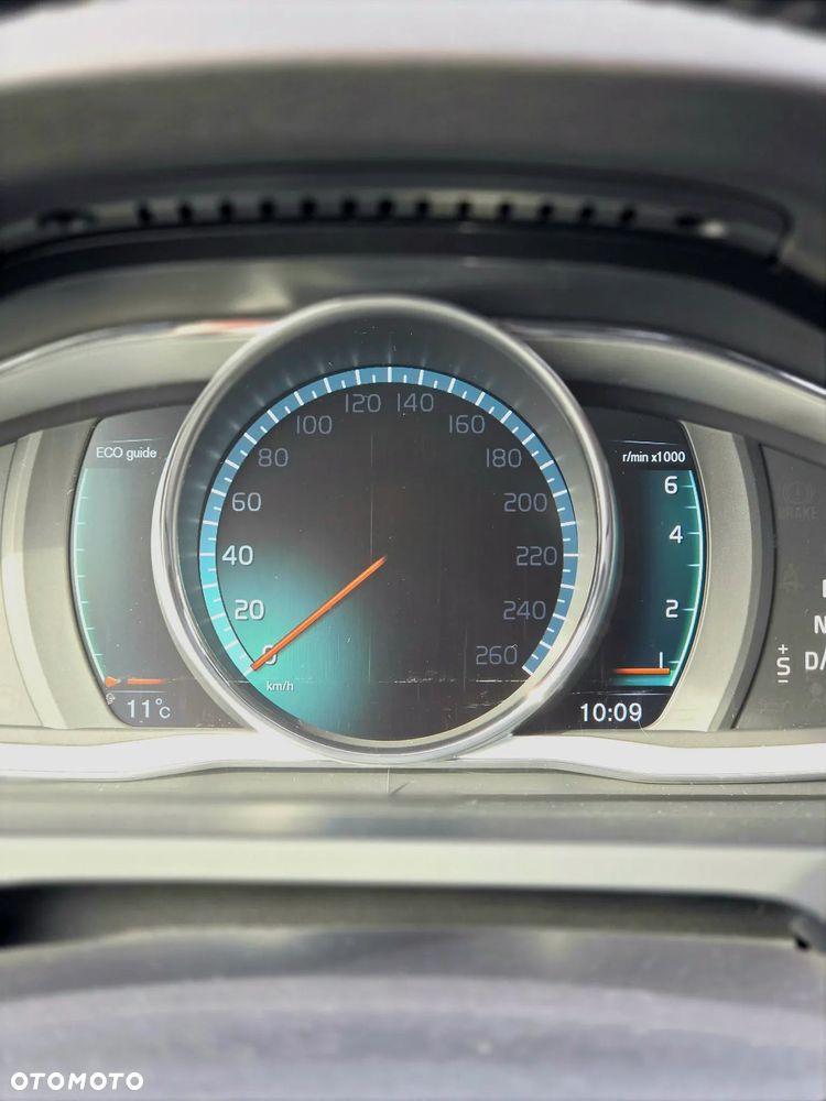 Volvo V60 T6 AWD Summum - 36