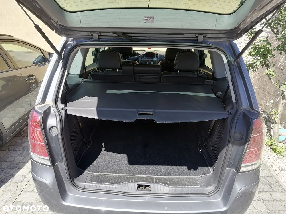 Opel Zafira - 4