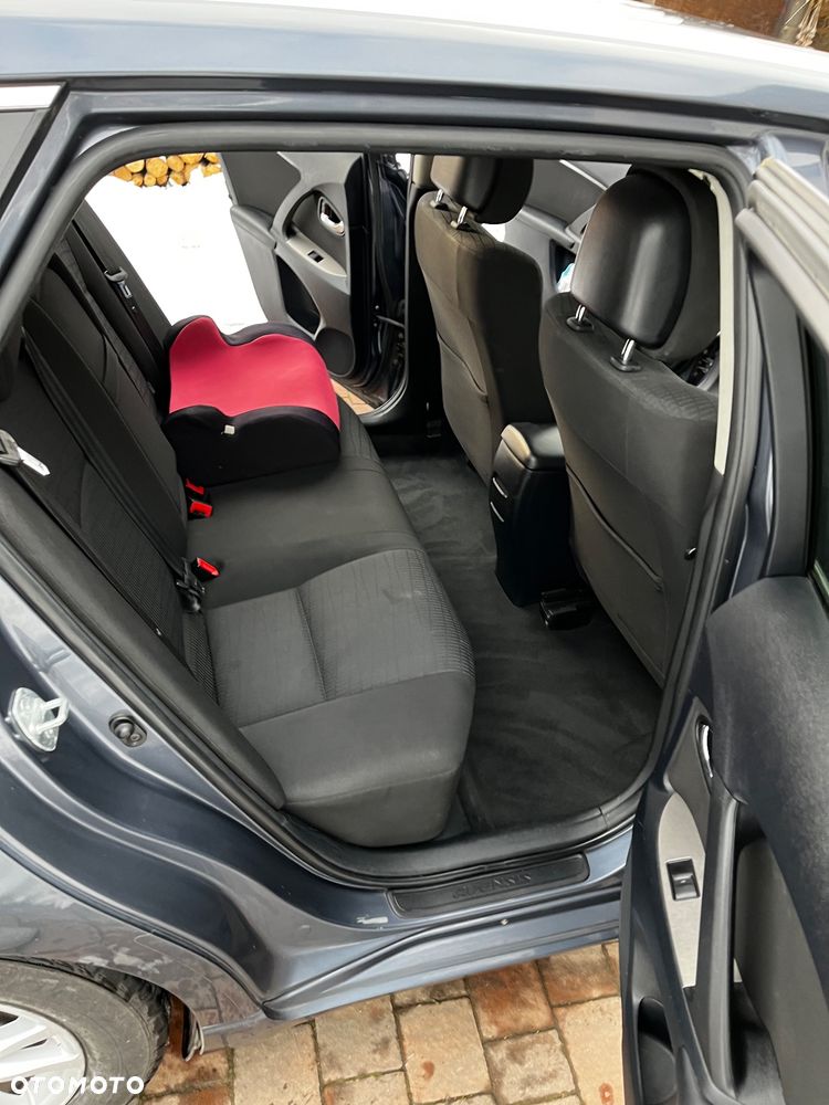 Toyota Avensis 1.8 Comfort - 13