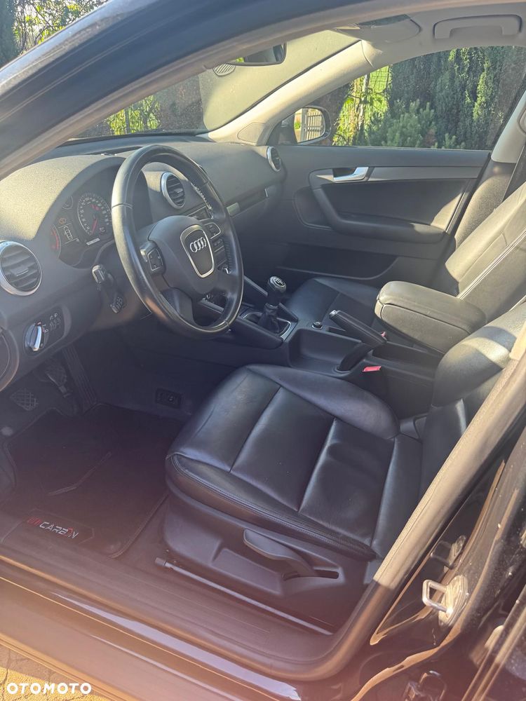 Audi A3 Sportback 1.6 TDI Ambition - 6