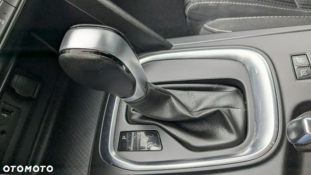 Renault Megane TCe 130 EDC Bose Edition - 31