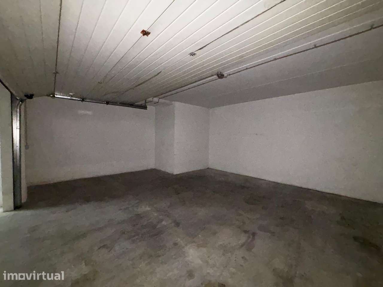 Garagem Fechada - Centro da Cidade - Viseu - Grande imagem: 2/3