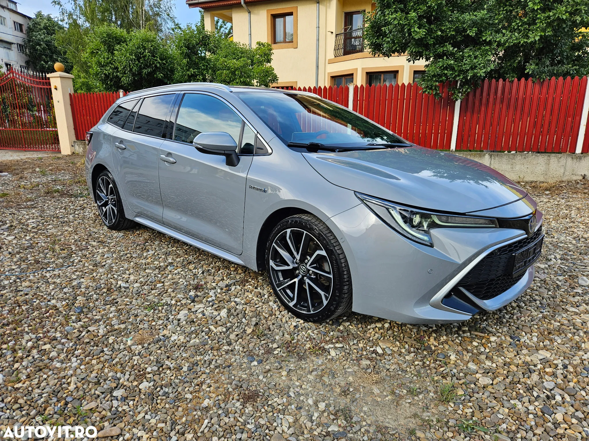 Toyota Corolla 2.0 Hybrid Touring Sports Business Edition - 11