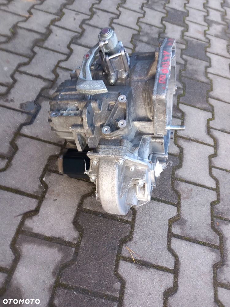 Skrzynia biegów fiat bravo 2 1.4 t-jet 6 biegowa 551936620 stan super gwarancja czesci Radom - 2