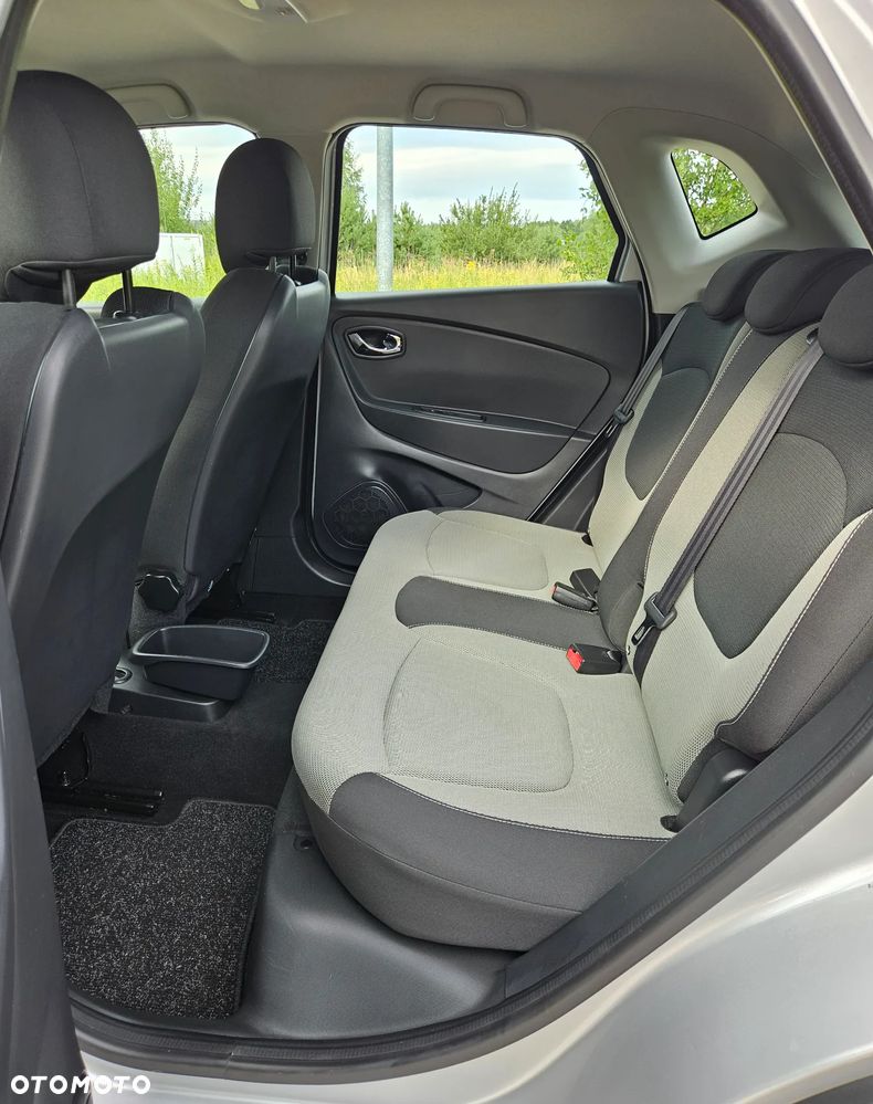 Renault Captur ENERGY TCe 120 EDC Luxe - 8