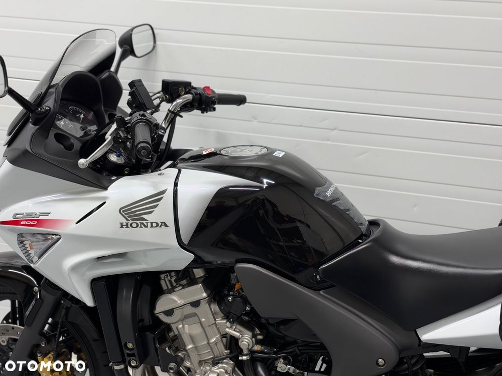 Honda CBF - 23