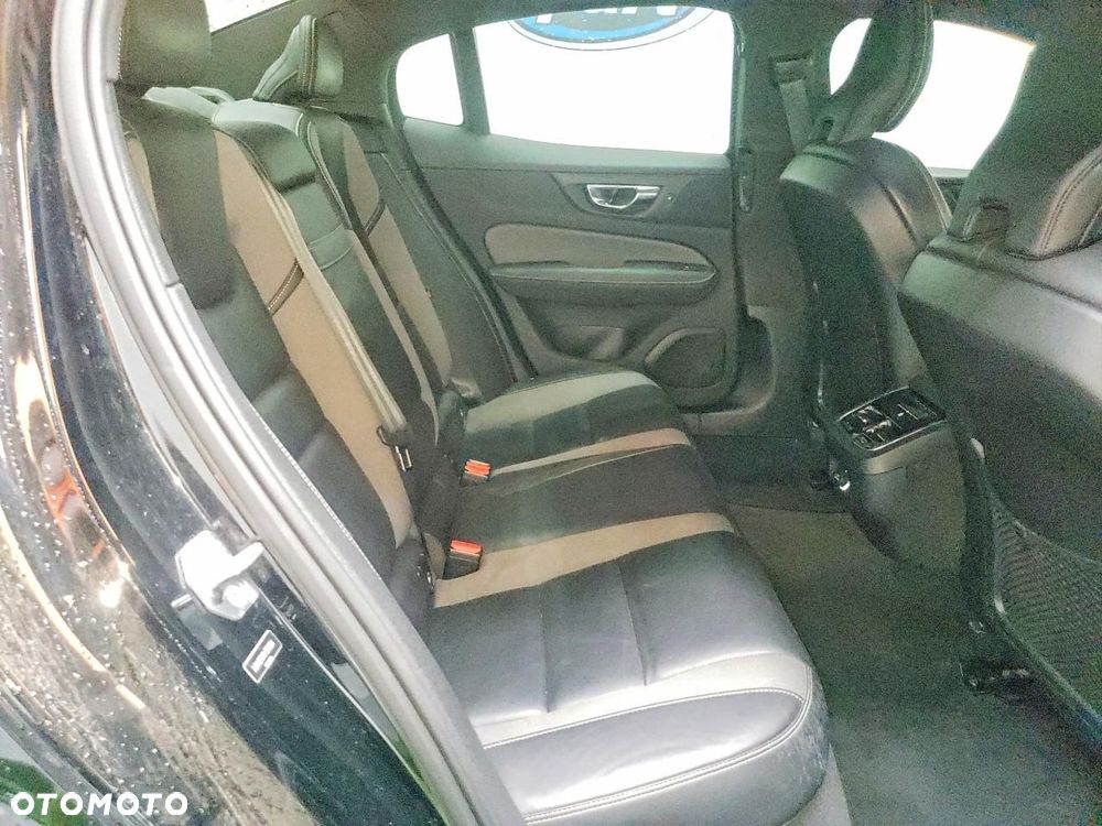 Volvo S60 T6 AWD Geartronic RDesign - 10