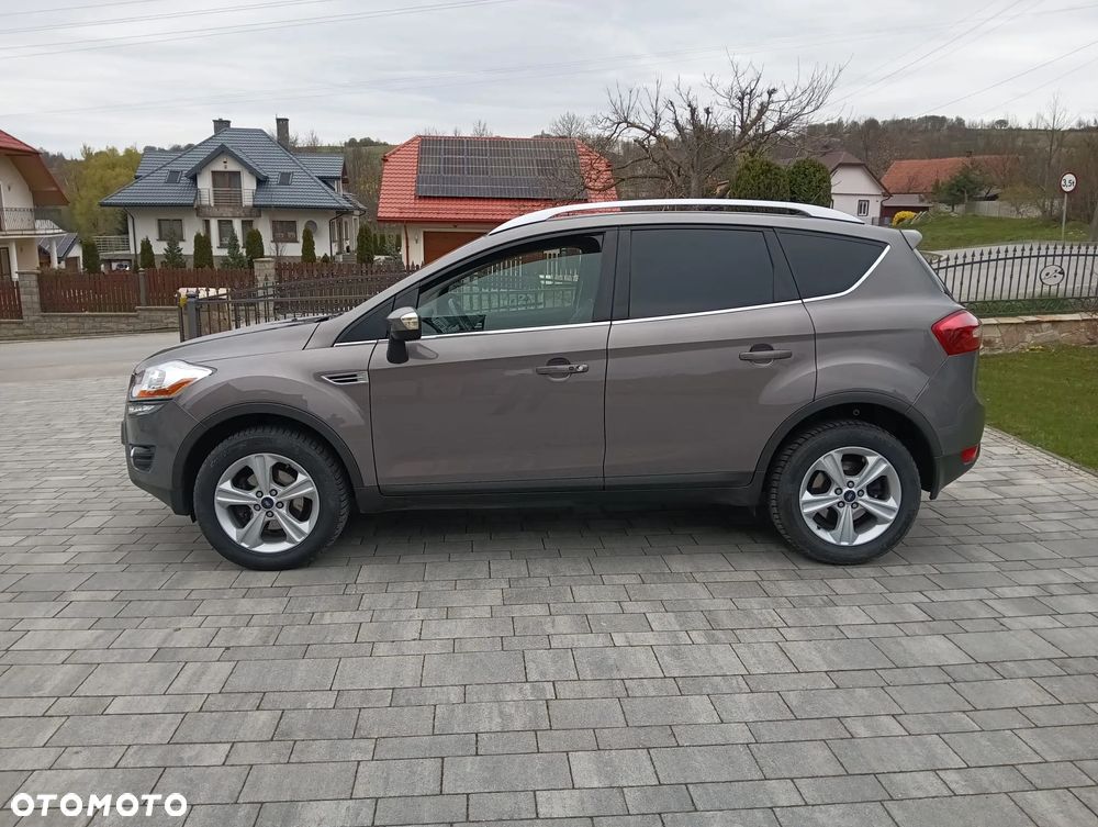 Ford Kuga - 10