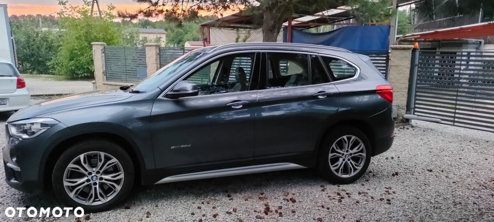 BMW X1 xDrive20d - 4