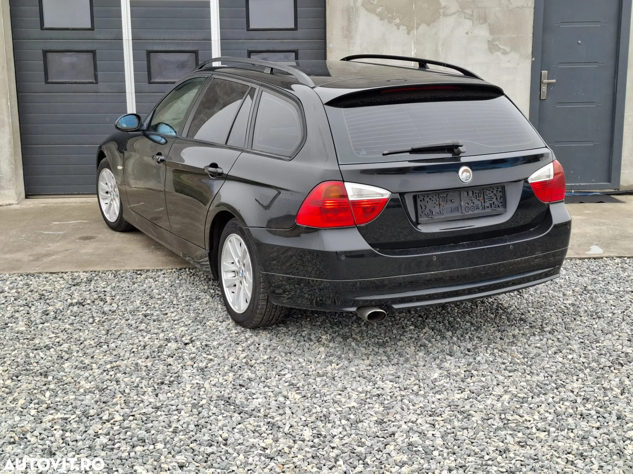 BMW Seria 3 318d DPF Touring - 3
