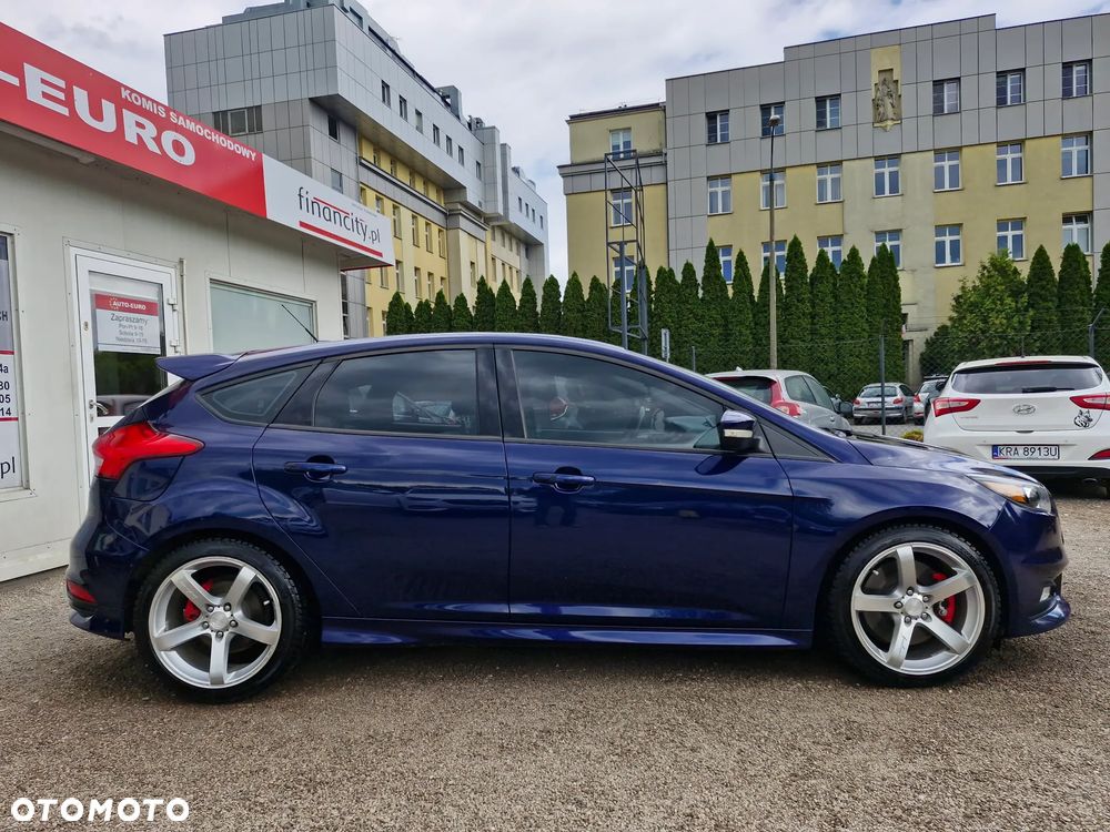 Ford Focus 2.0 EcoBoost ST mit Leder-Exclusiv-Paket - 6