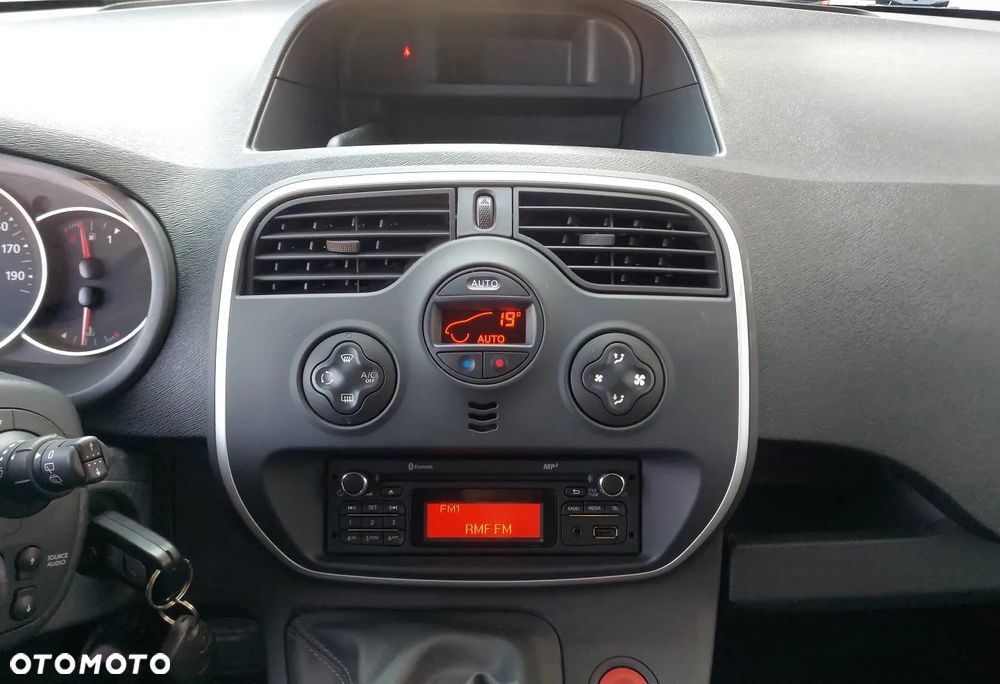 Renault Kangoo 1.2 TCE Zen Eu6 - 24