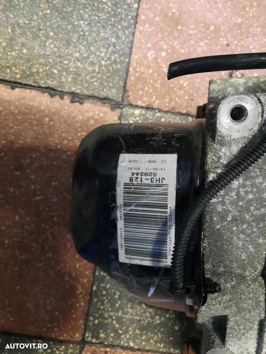 Cutie viteze manuala renault clio 1.2b d4f euro5 renault modus 1.2b d4 - 4