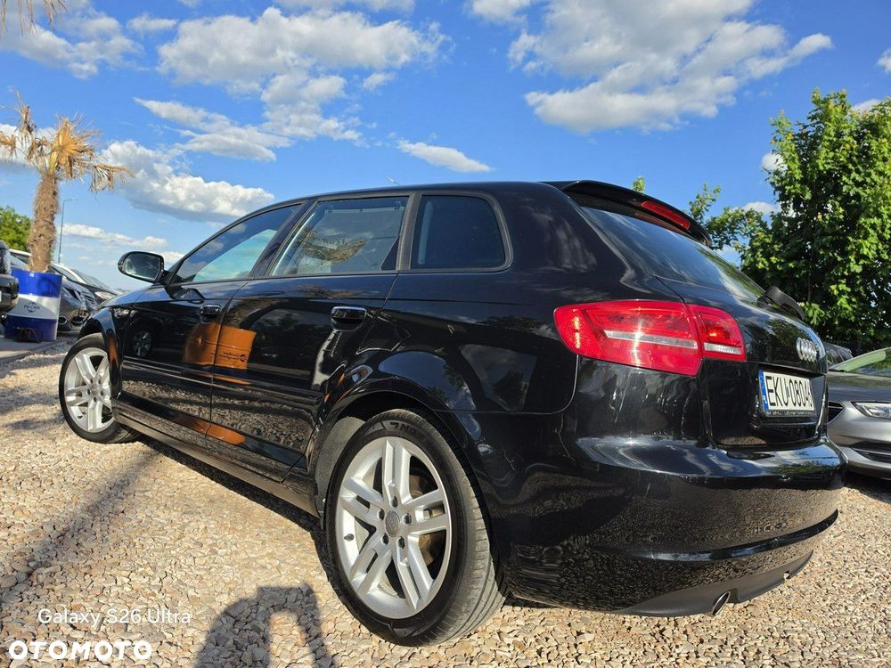 Audi A3 Sportback 1.6 TDI DPF S line Sportpaket - 15