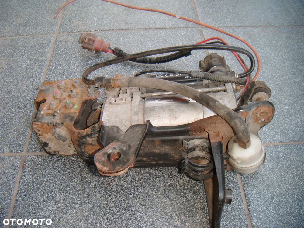 audi a6 c6 pompa zawieszenia pneumatycznego