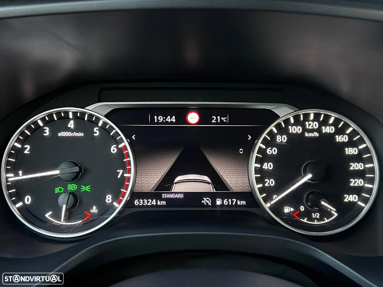 Nissan Qashqai 1.3 DIG-T Acenta LED+R - 42