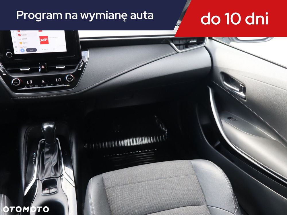 Toyota Corolla - 10