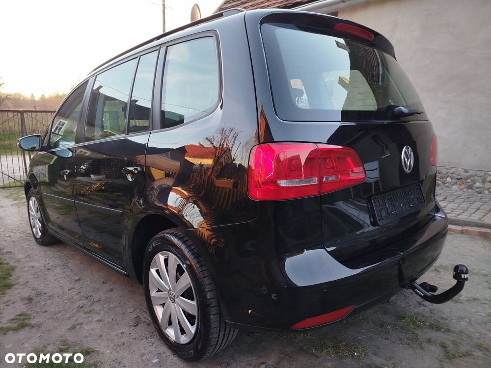 Volkswagen Touran - 4