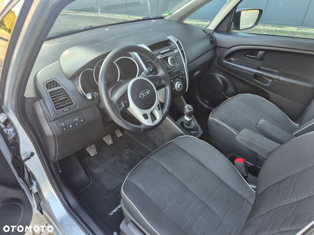 Kia Venga 1.4 L - 9
