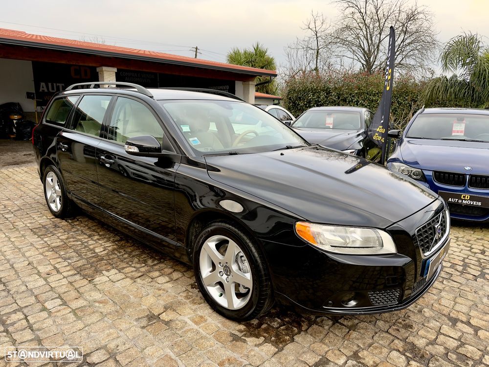 Volvo V70 2.4 D5 Momentum - 27