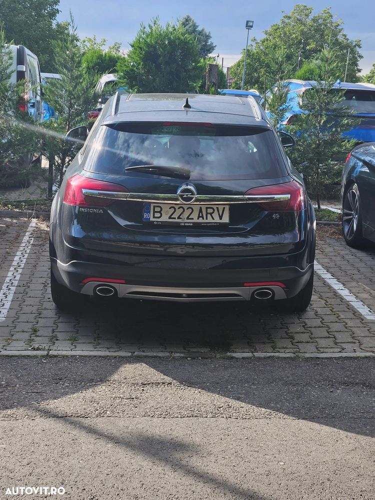 Opel Insignia 2.0 CDTI ECOTEC 4X4 Country Aut. - 2
