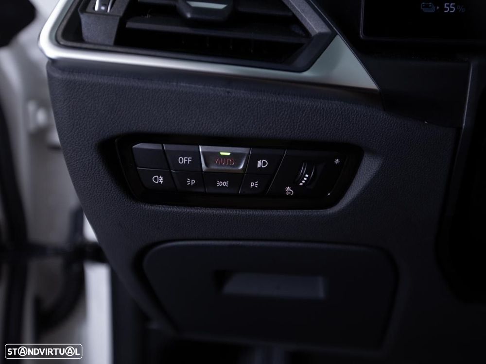 BMW i4 eDrive40 — fotografia 15