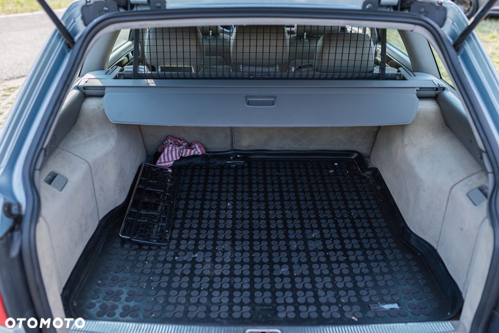 Audi A6 ver-a6-2-4-multitronic - 9