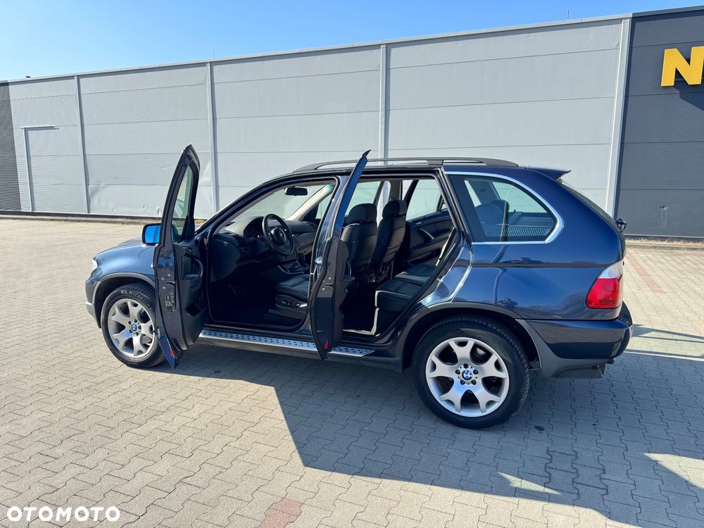 BMW X5 4.4 i Edition Exclusive - 11