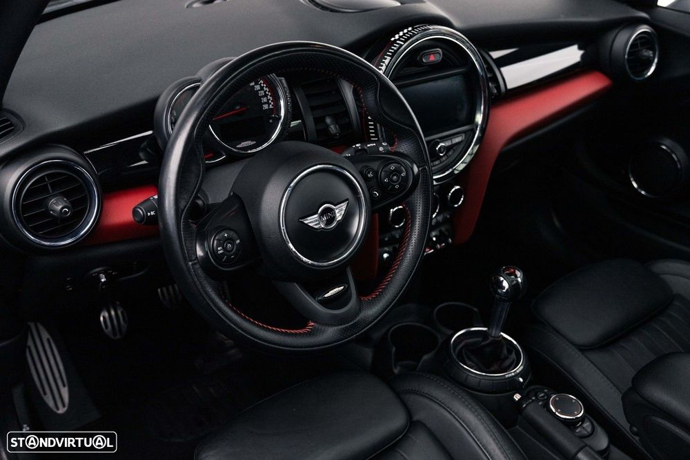 MINI 3 Portas John Cooper Works - 9