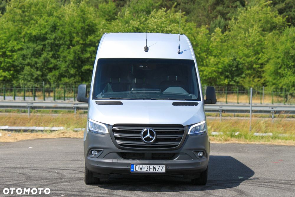 Mercedes-Benz Sprinter - 13