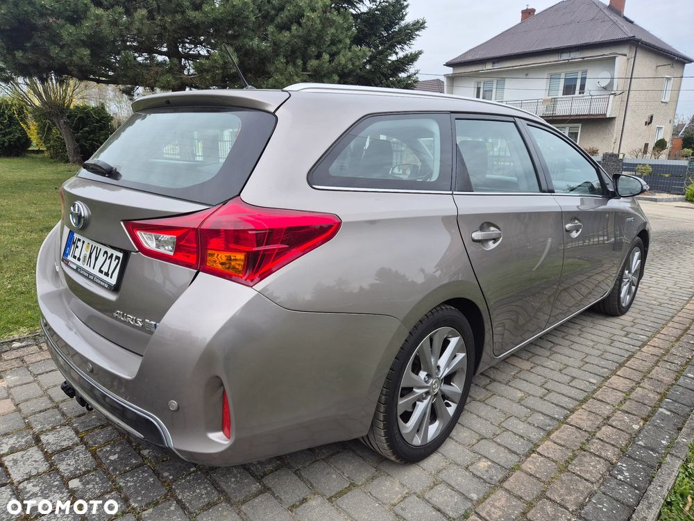 Toyota Auris 1.8 HSD Luna - 9