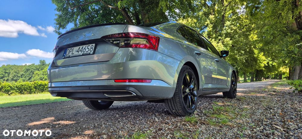 Skoda Superb 2.0 TDI Sportline DSG - 7