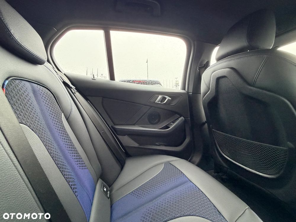 BMW Seria 1 120i M Sport - 25