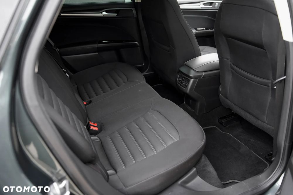 Ford Mondeo 2.0 TDCi Titanium - 18