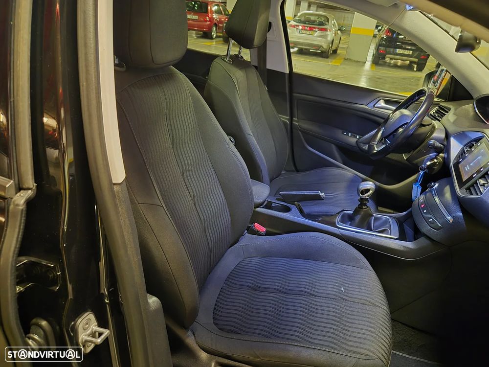 Peugeot 308 SW BlueHDi 120 Stop & Start Style - 38