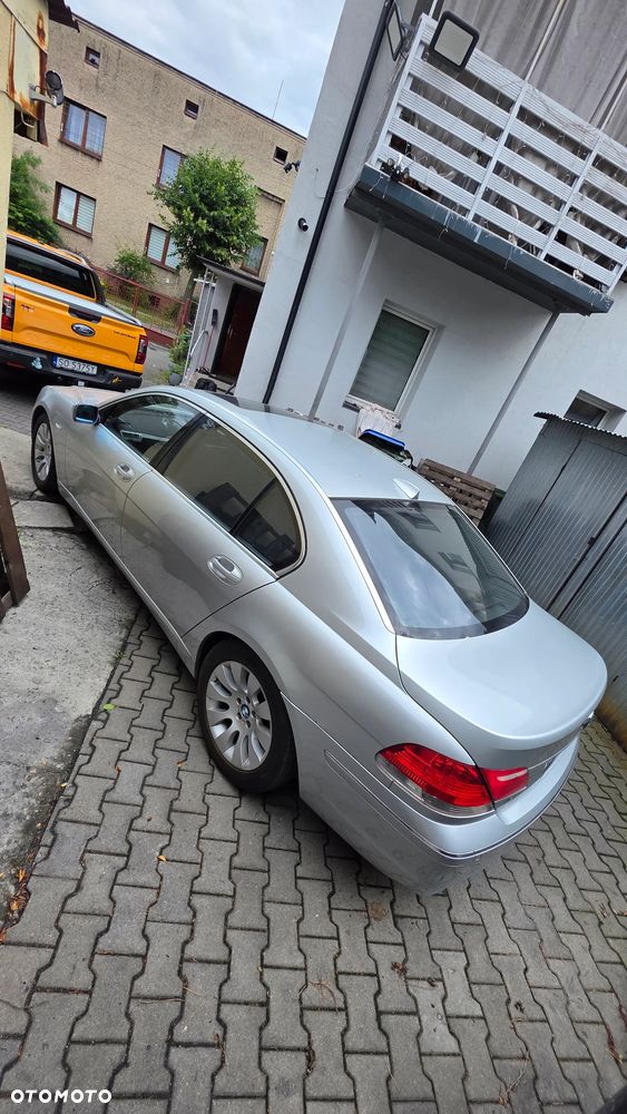 BMW 7 Series 2005 photo 3