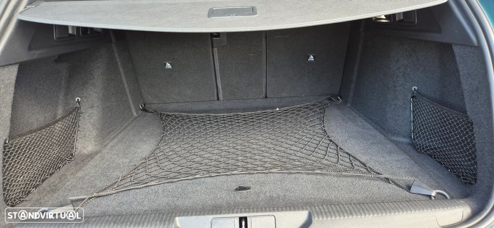 Peugeot 308 SW 1.6 Hybrid GT e-EAT8 - 44