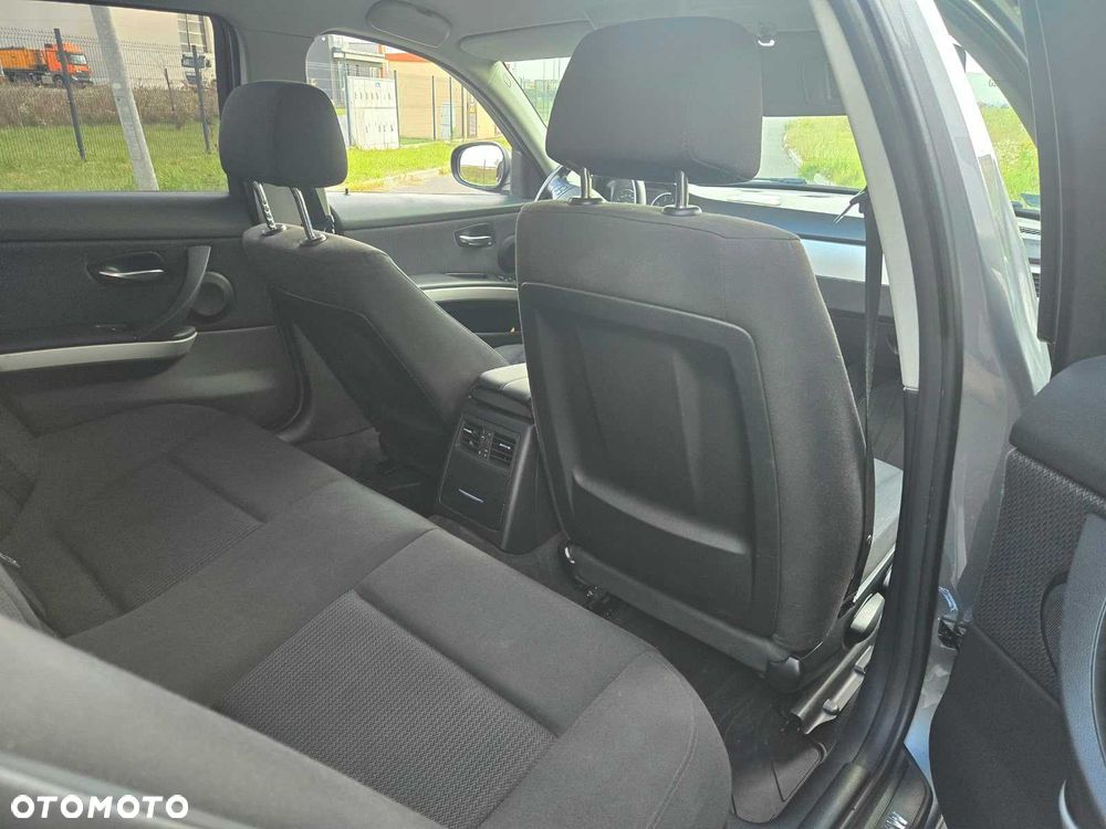 BMW Seria 3 2010 photo 5